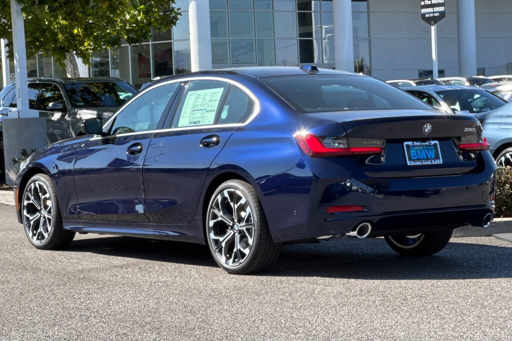New 2026 BMW 330i Sedan