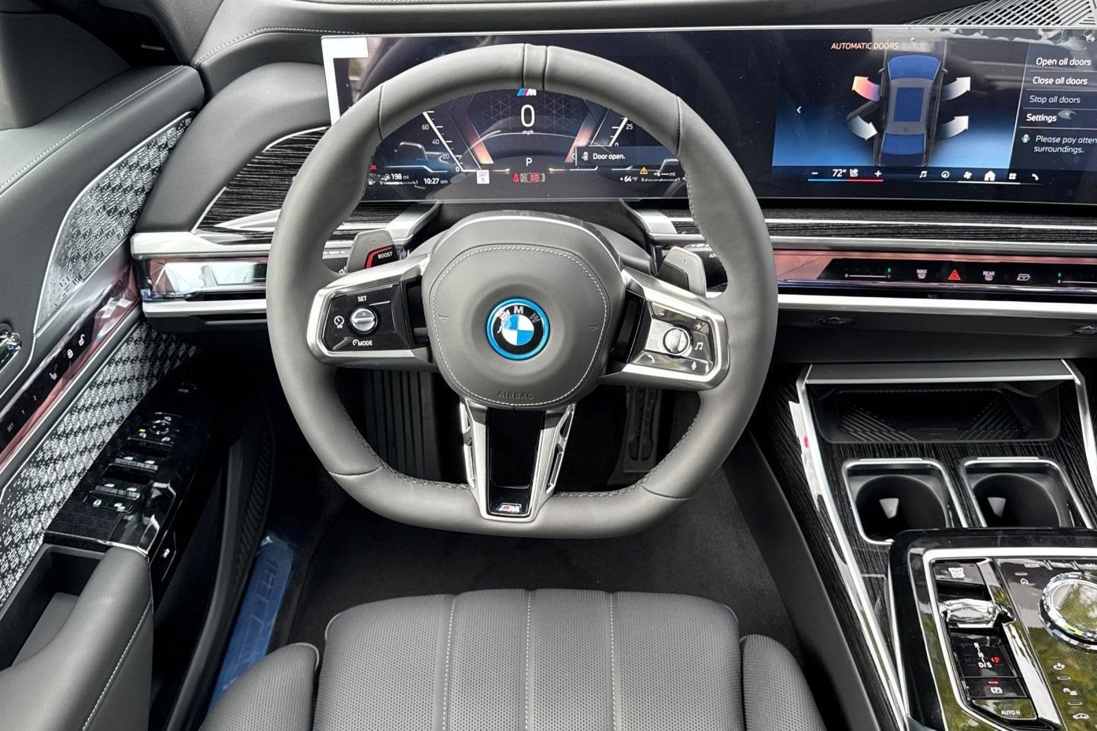 2026 BMW 7 Series 750e - Photo 27