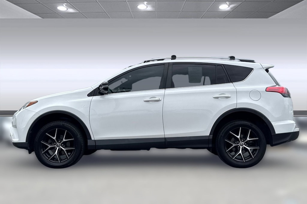 Used 2018 Toyota RAV4 SE SUV