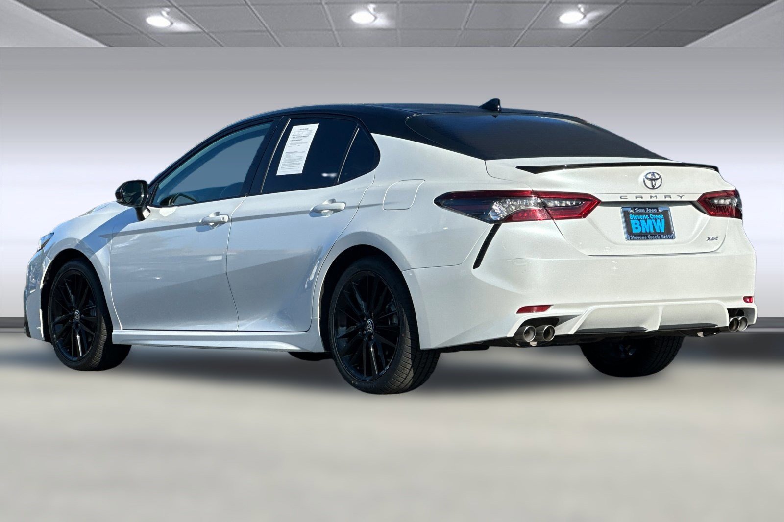2023 Toyota Camry XSE photo 3