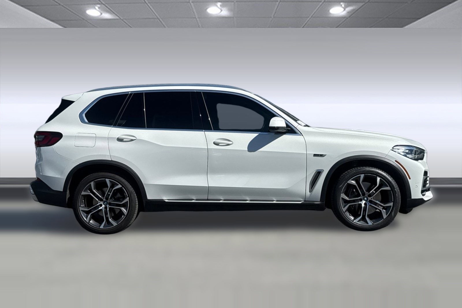 2023 BMW X5 PHEV xDrive45e photo 6