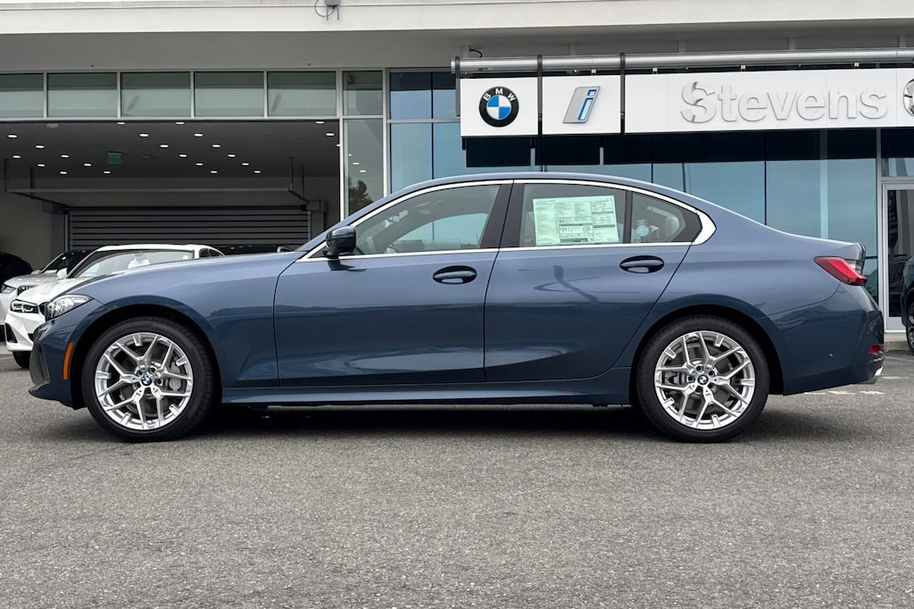 New 2026 BMW 330i Sedan