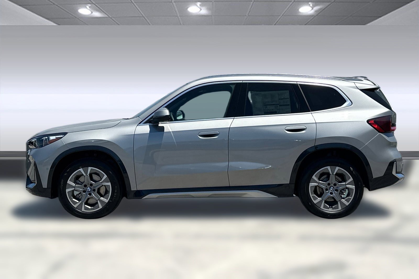 2025 Bmw X1 XDrive28i photo 2