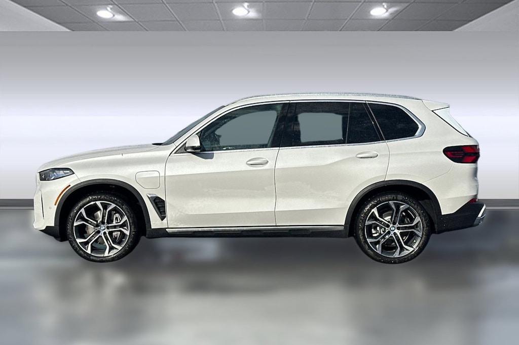 New 2026 BMW X5 PHEV xDrive50e SUV