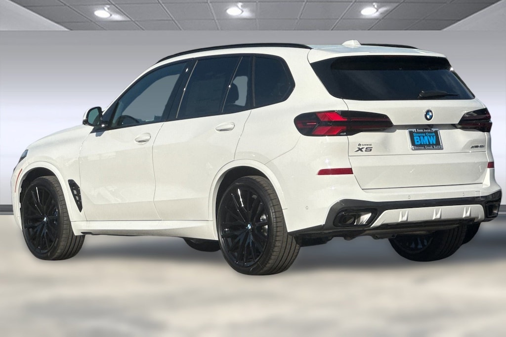 New 2026 BMW X5 xDrive40i SUV