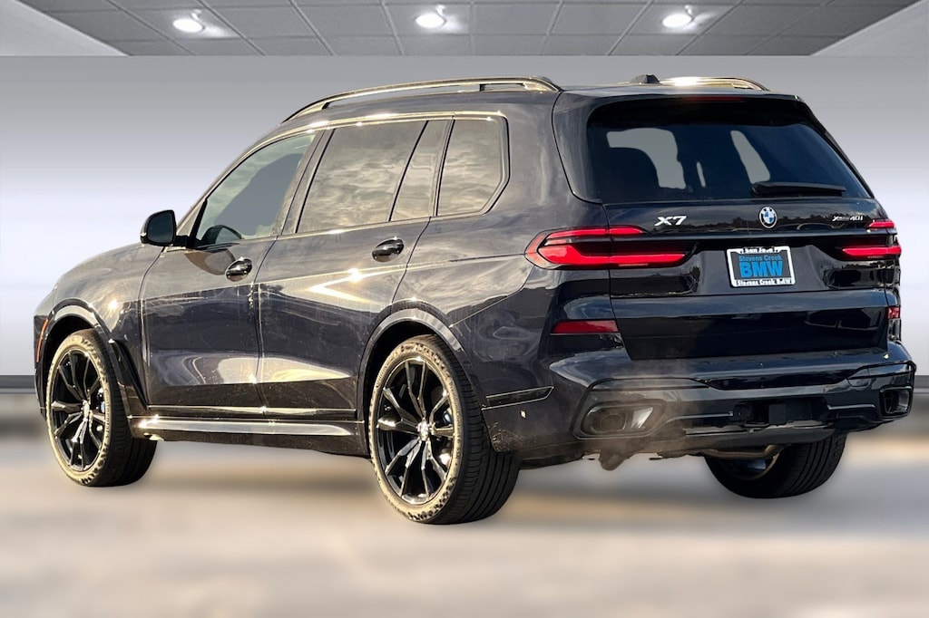 New 2026 BMW X7 xDrive40i SUV