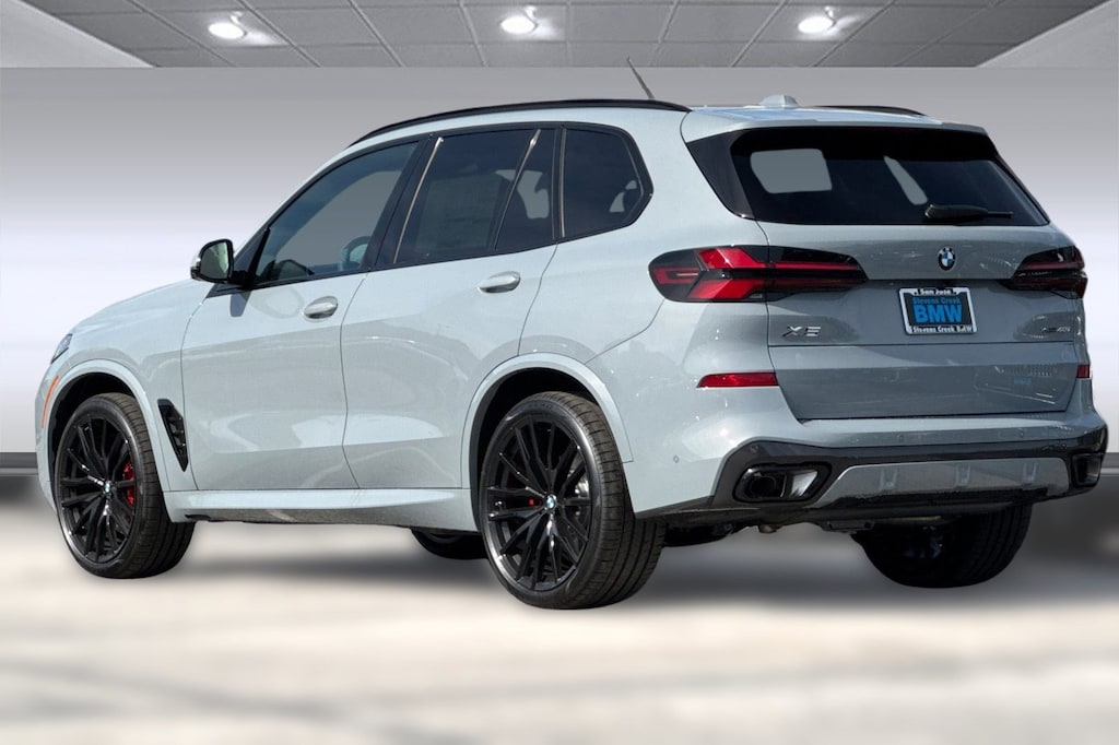 New 2026 BMW X5 xDrive40i SUV