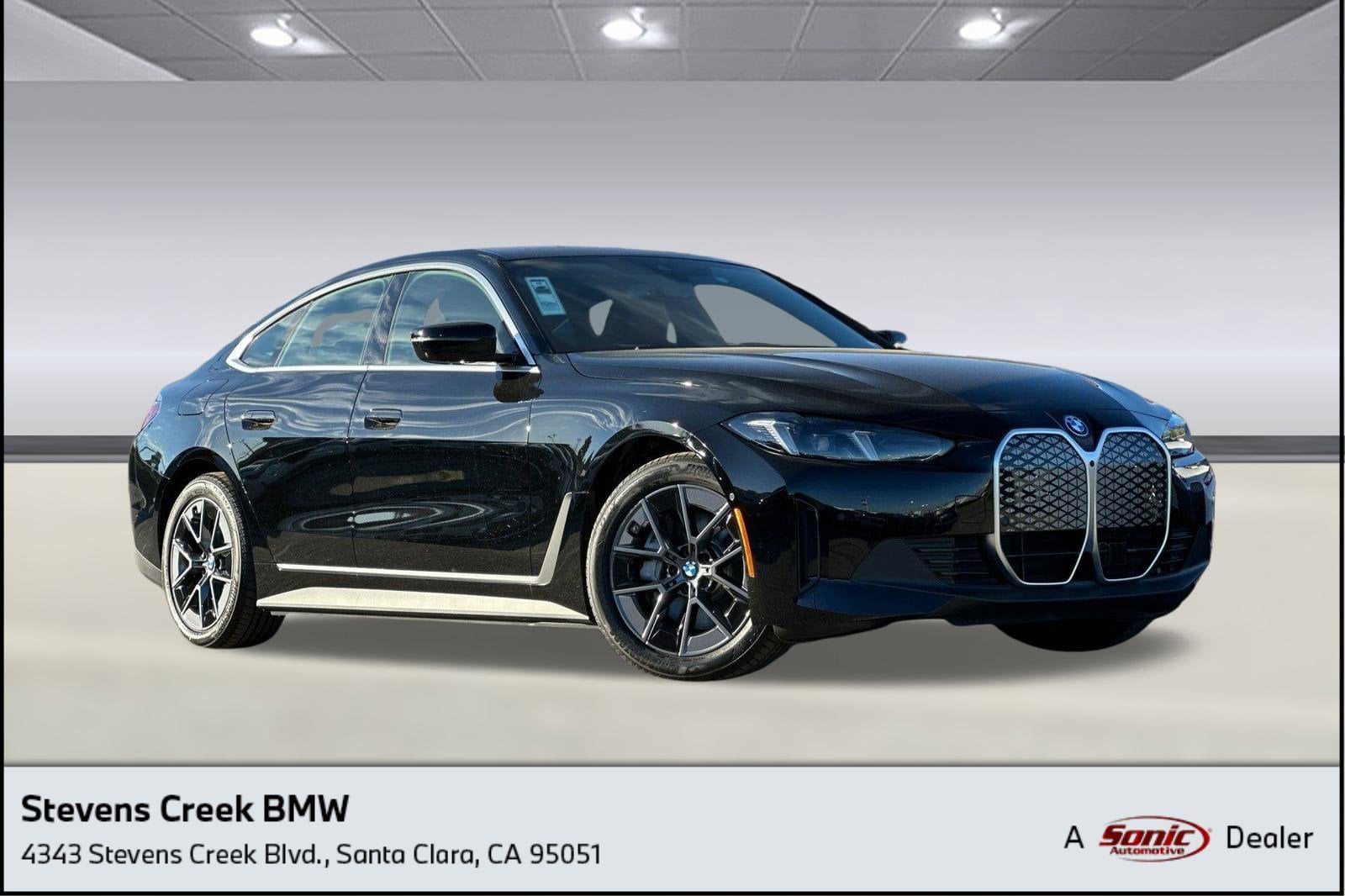 2025 BMW i4 40's photo