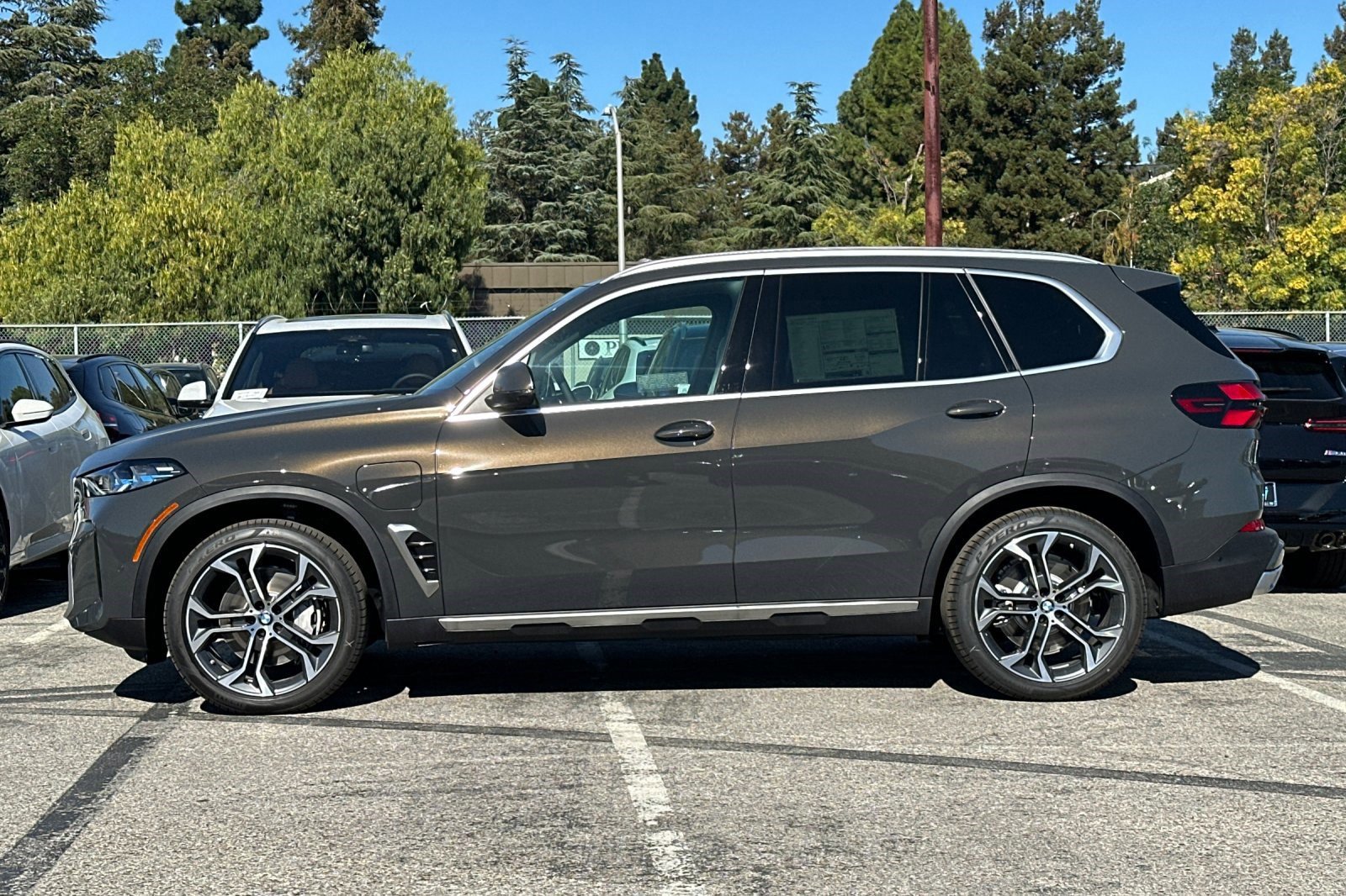 2026 Bmw X5 xDrive50e photo 3