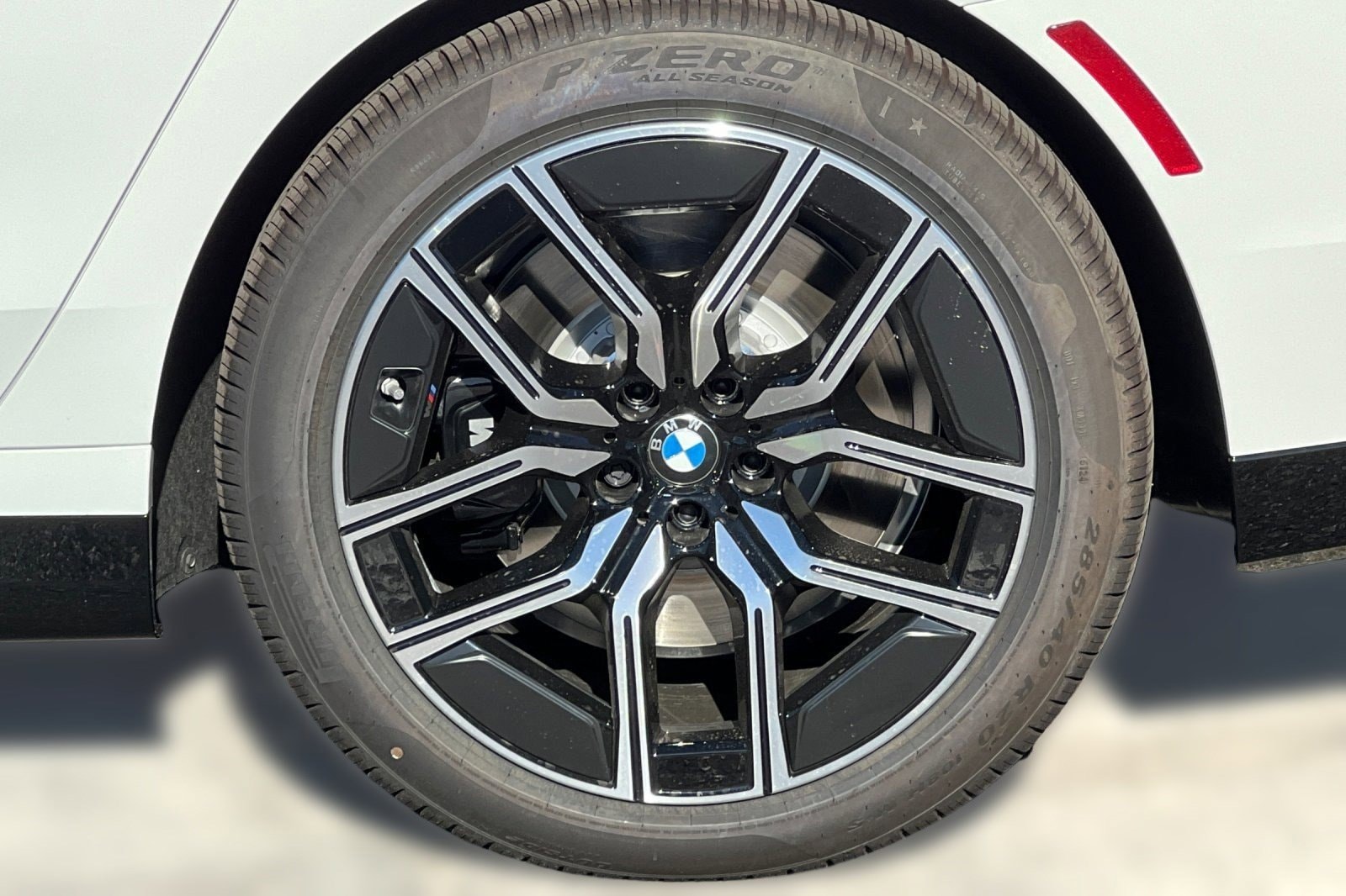 2025 BMW 7 Series 740i - Photo 11