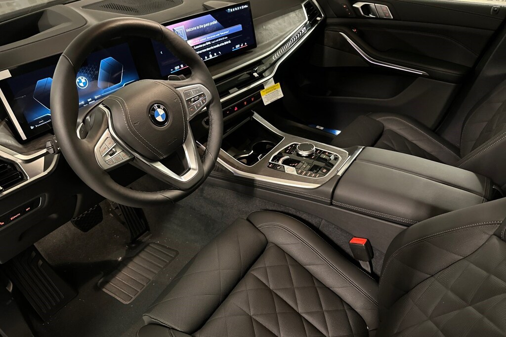 New 2027 BMW X7 xDrive40i SUV