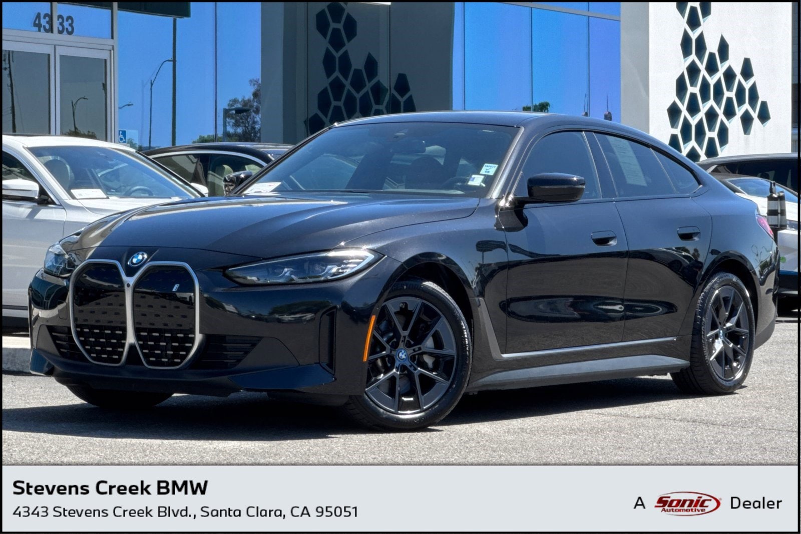 2023 BMW i4 eDrive35's photo
