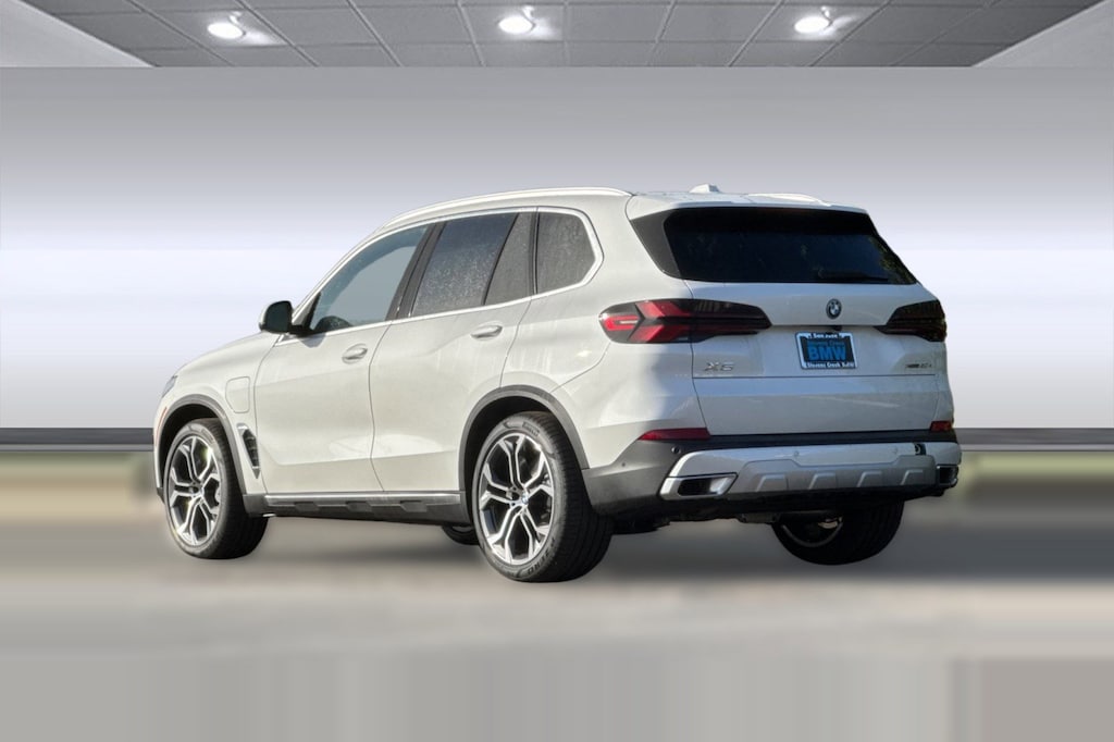 New 2026 BMW X5 PHEV xDrive50e SUV
