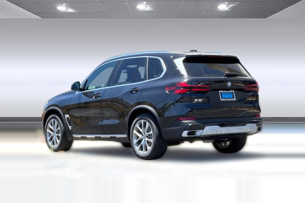 New 2026 BMW X5 xDrive40i SUV