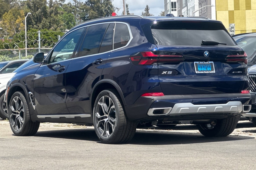 New 2026 BMW X5 PHEV xDrive50e SUV
