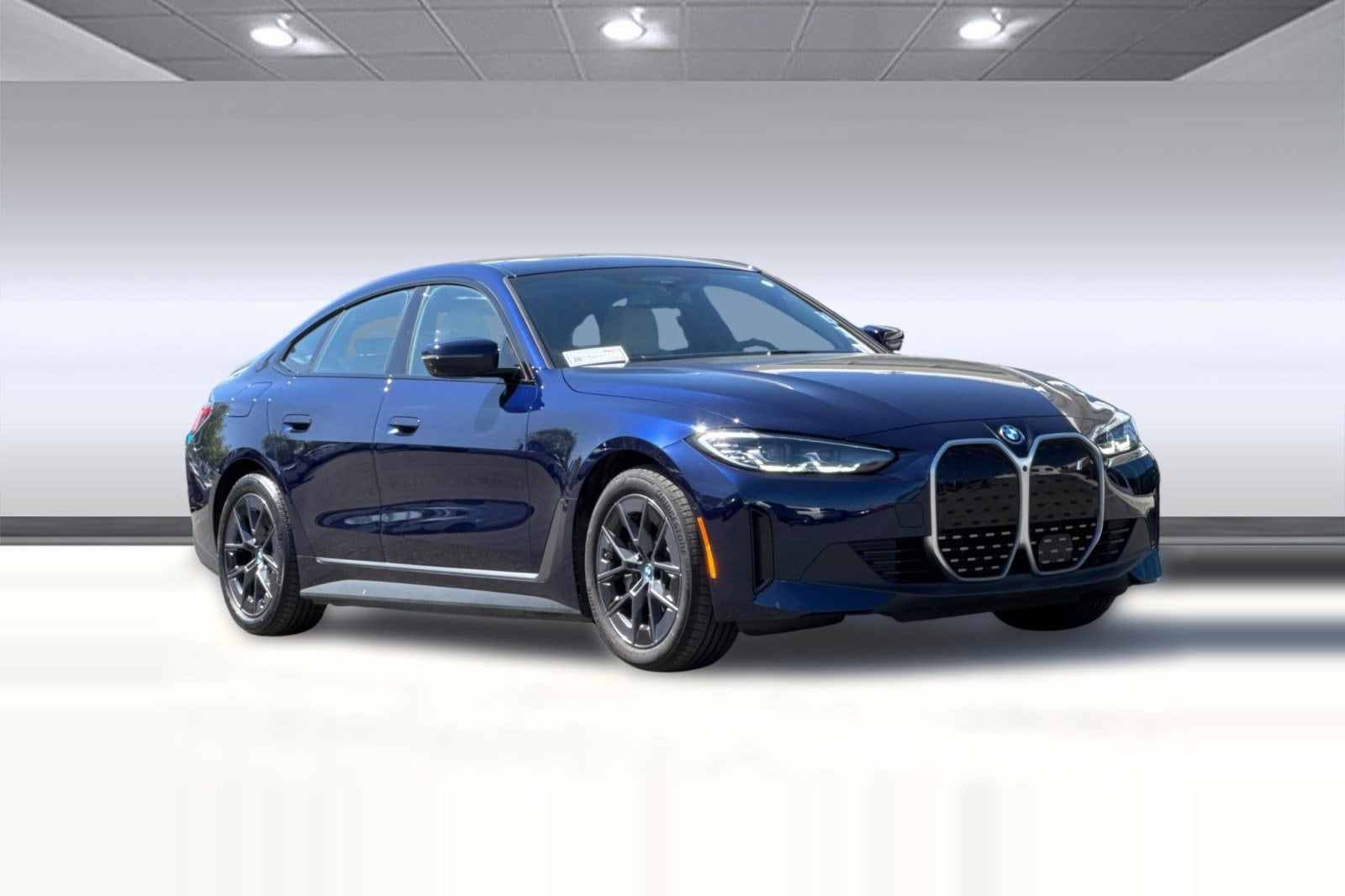 2023 BMW i4 eDrive35 photo 6