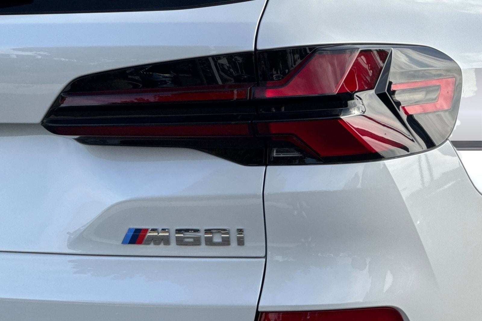 2026 BMW X5 M60i - Photo 12