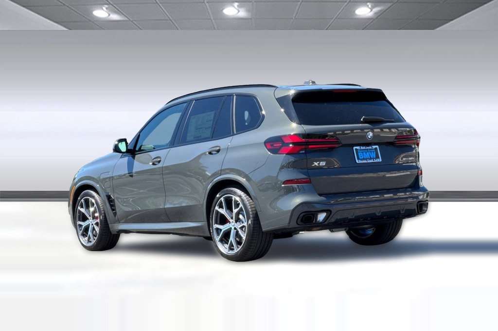 New 2026 BMW X5 PHEV xDrive50e SUV