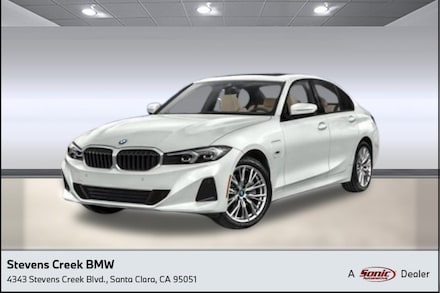 2024 BMW 330e Sedan