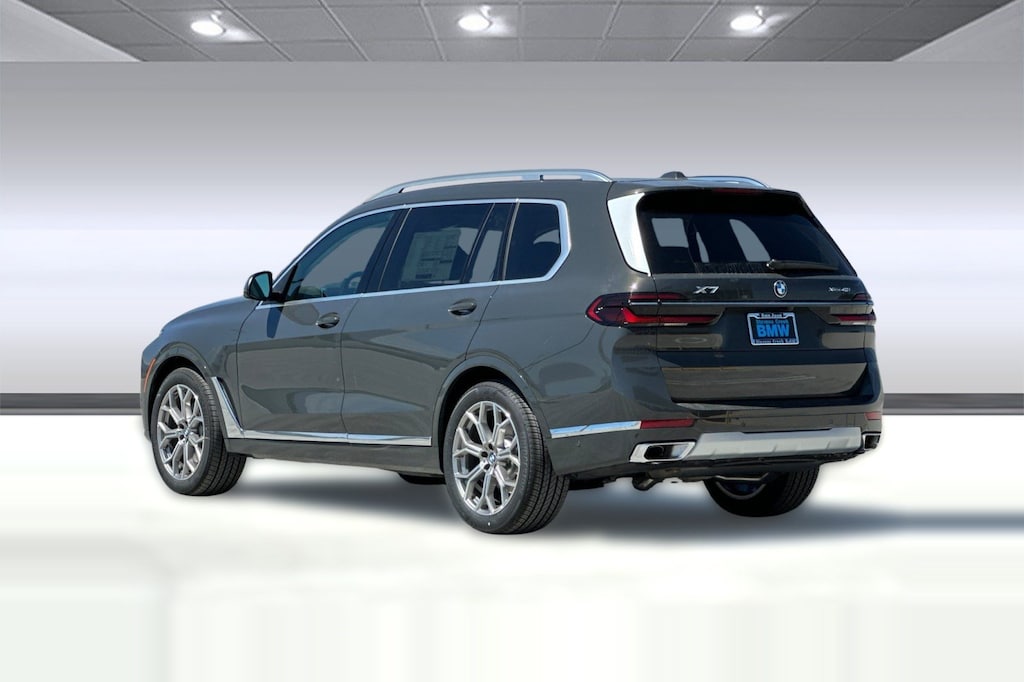 New 2027 BMW X7 xDrive40i SUV