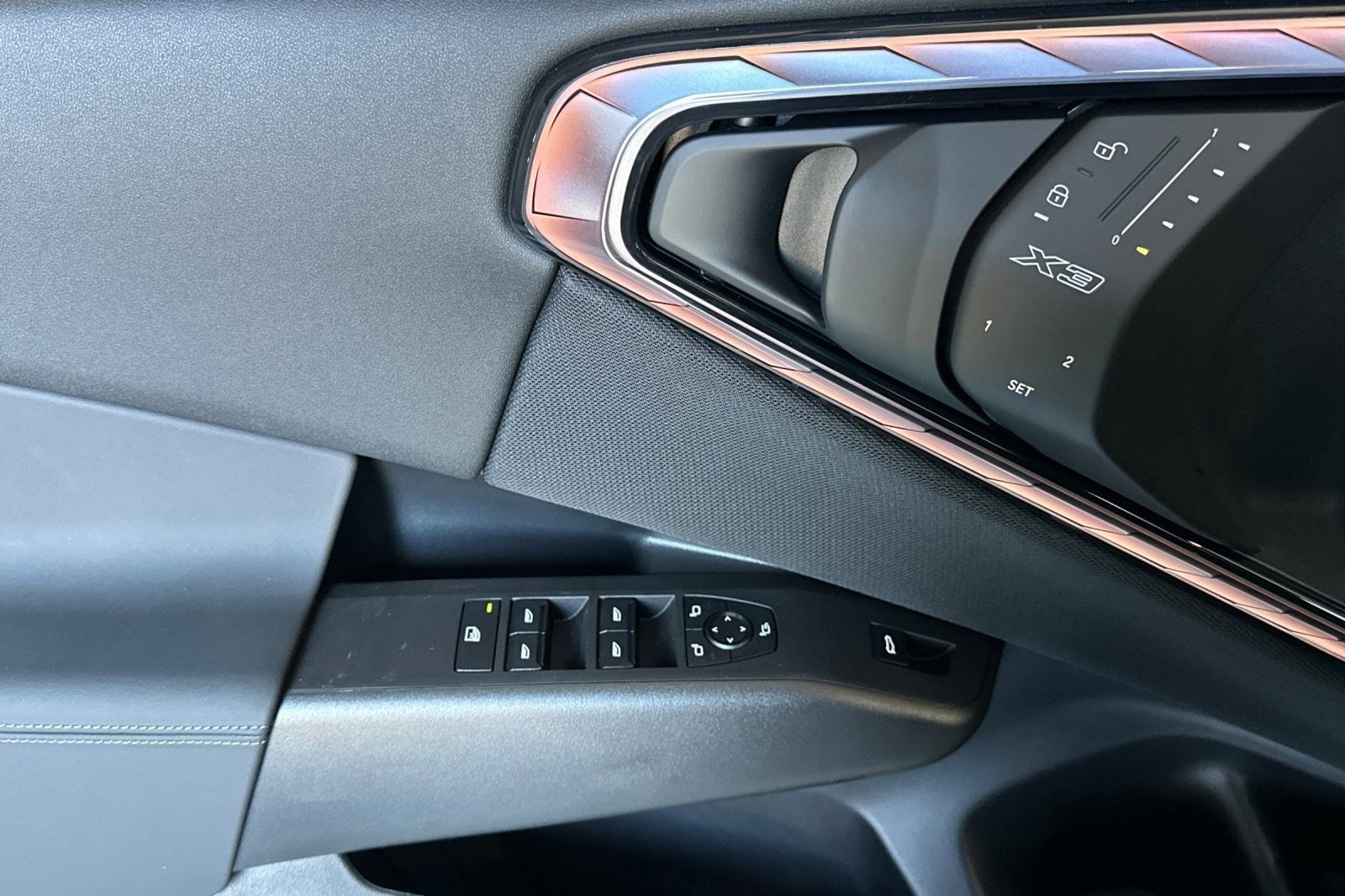 2025 BMW X3 30 - Photo 12