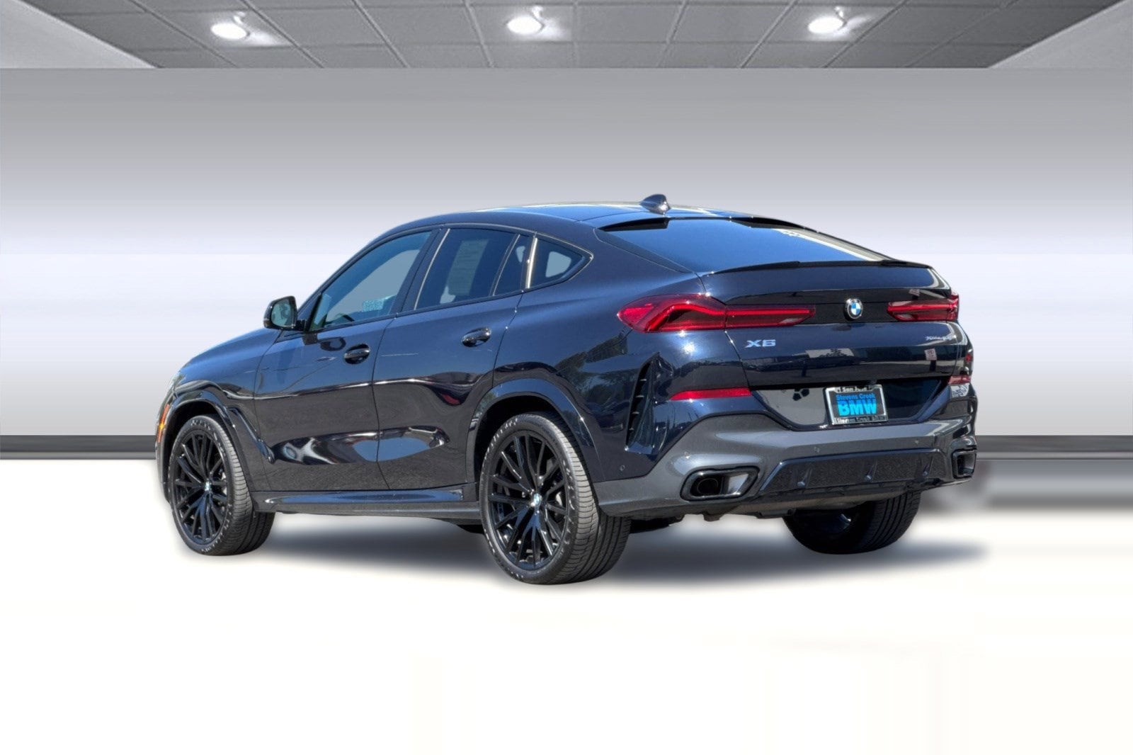 2023 BMW X6 xDrive40i photo 2