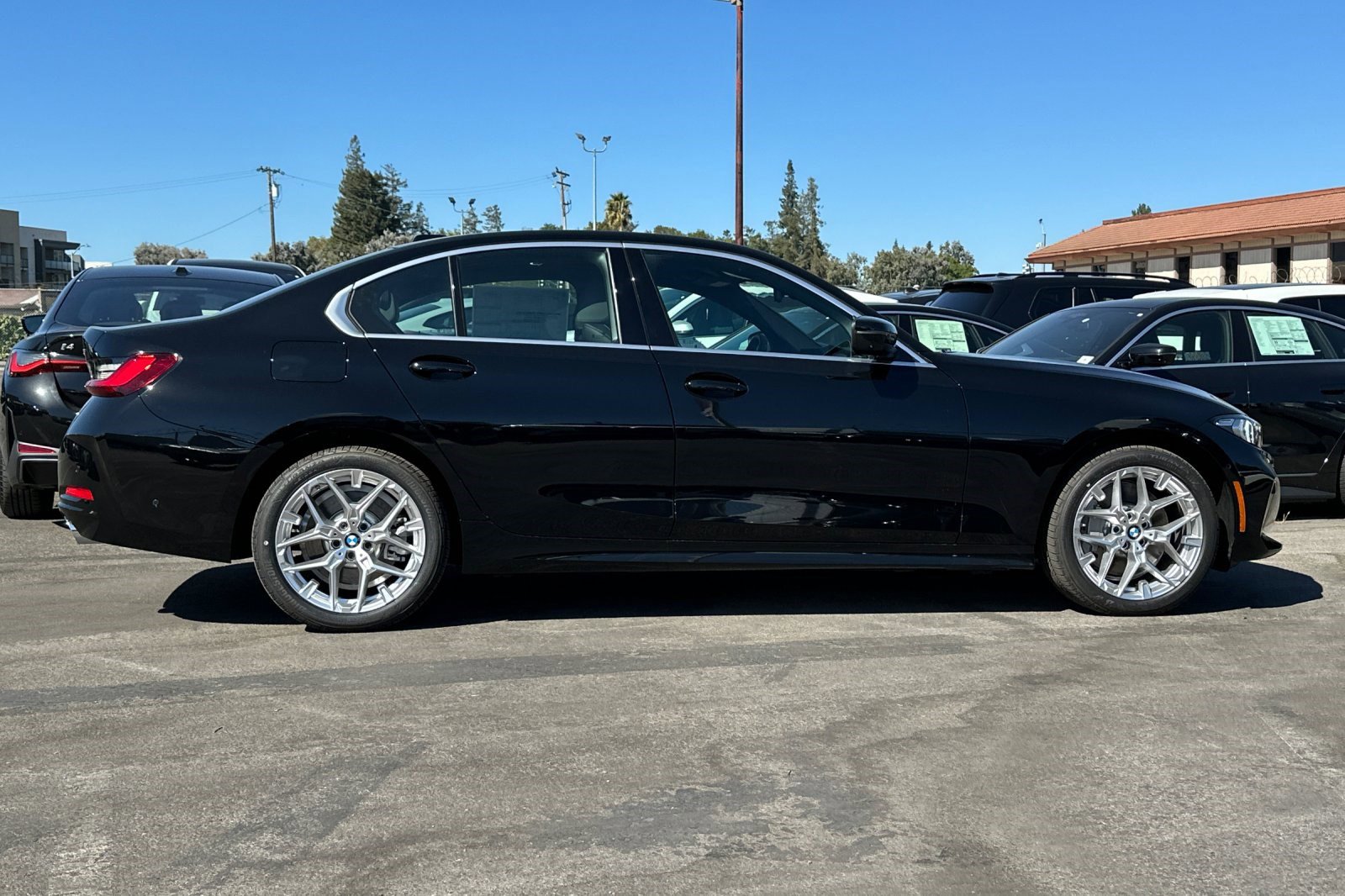 2025 Bmw 330i photo 4