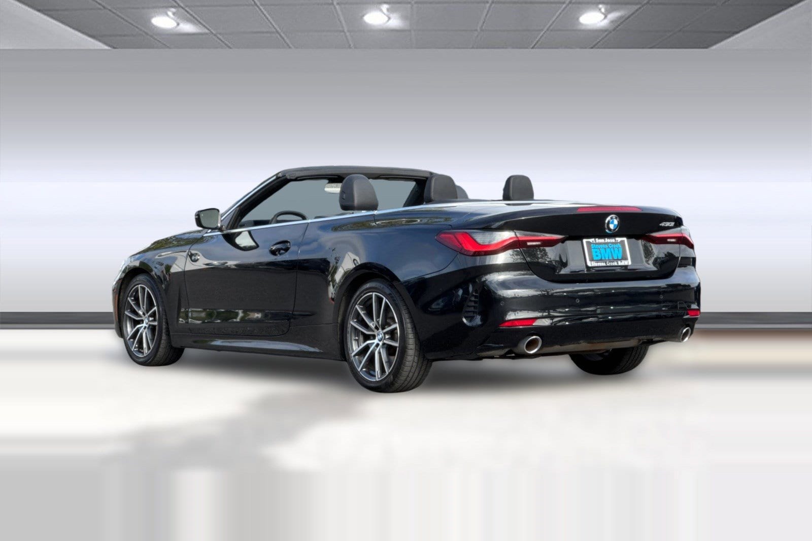 2025 BMW 430i photo 2