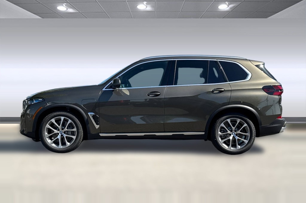 New 2026 BMW X5 PHEV xDrive50e SUV