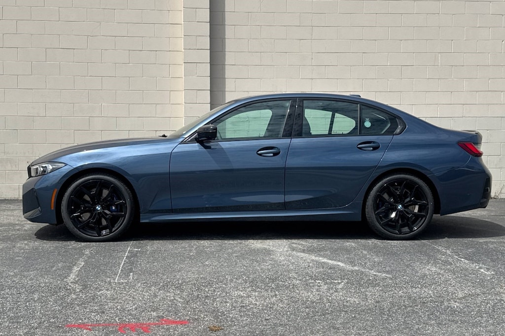 New 2026 BMW 330i Sedan