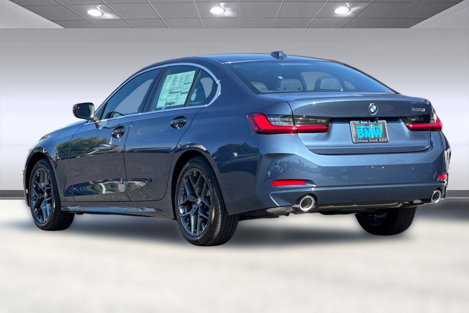 2025 Bmw 330i photo 3