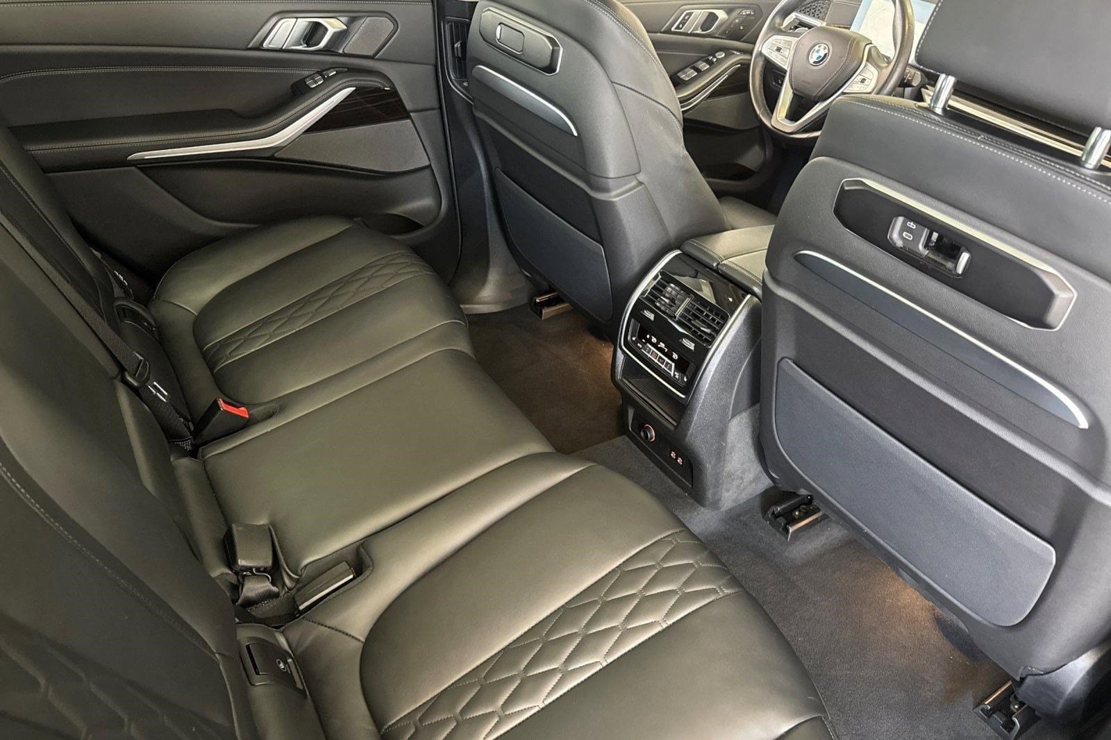 2025 BMW X7 40i - Photo 29