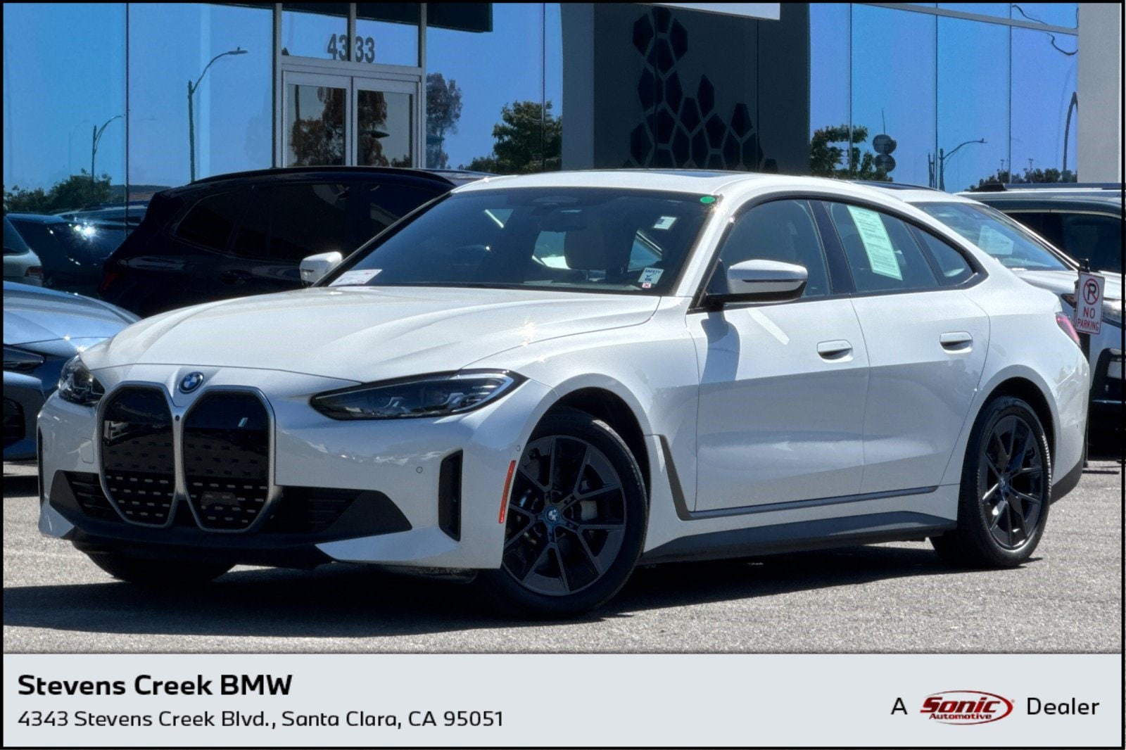 2023 BMW i4 eDrive35's photo