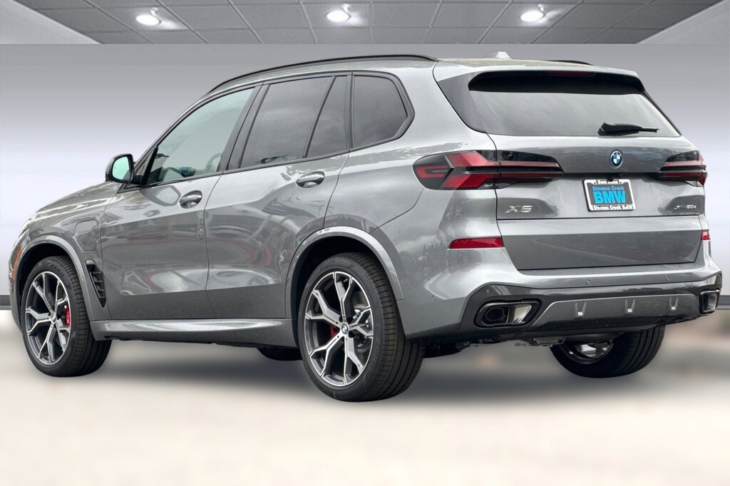 New 2026 BMW X5 PHEV xDrive50e SUV