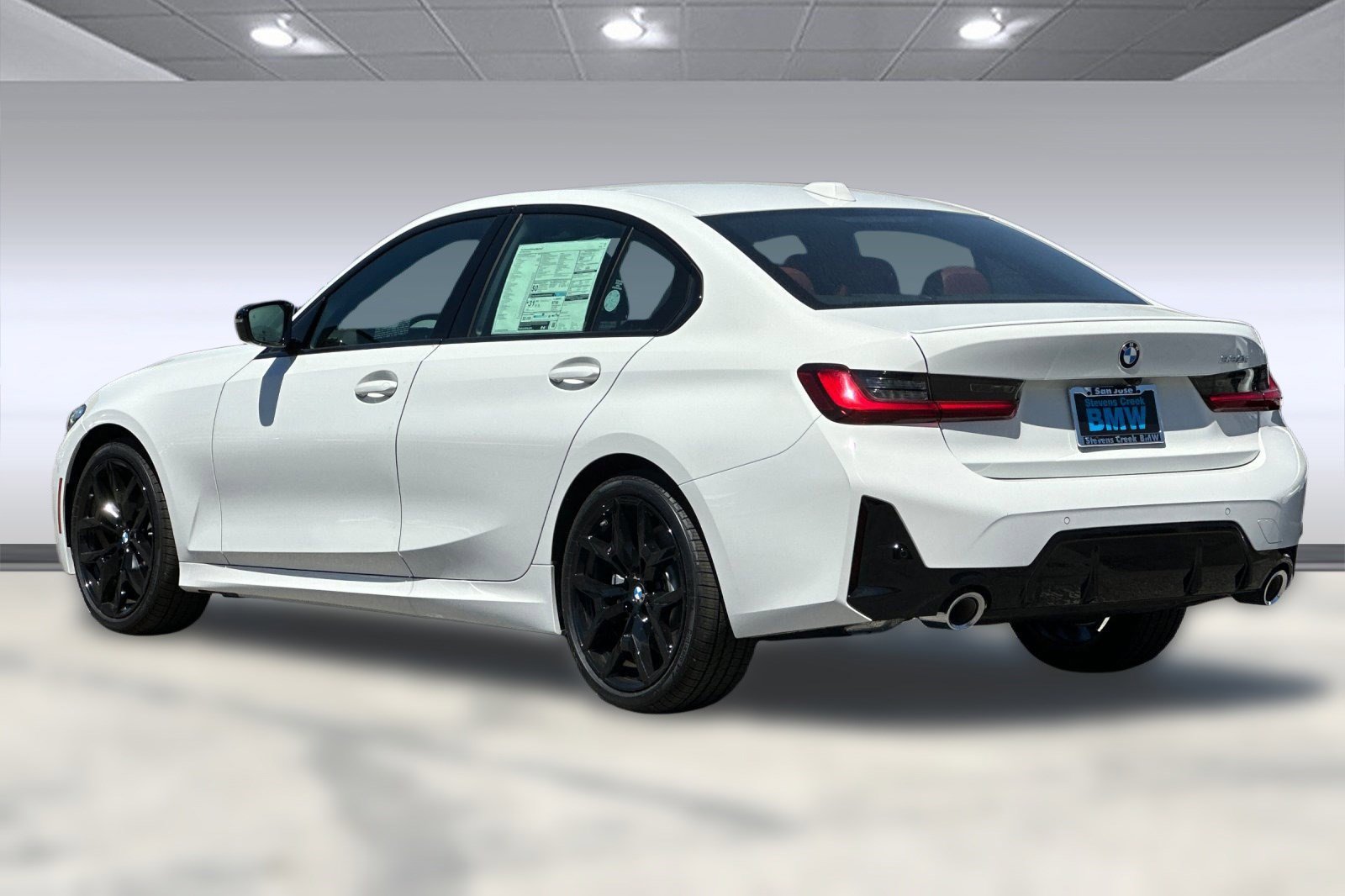 2025 Bmw 330i Sedan photo 3