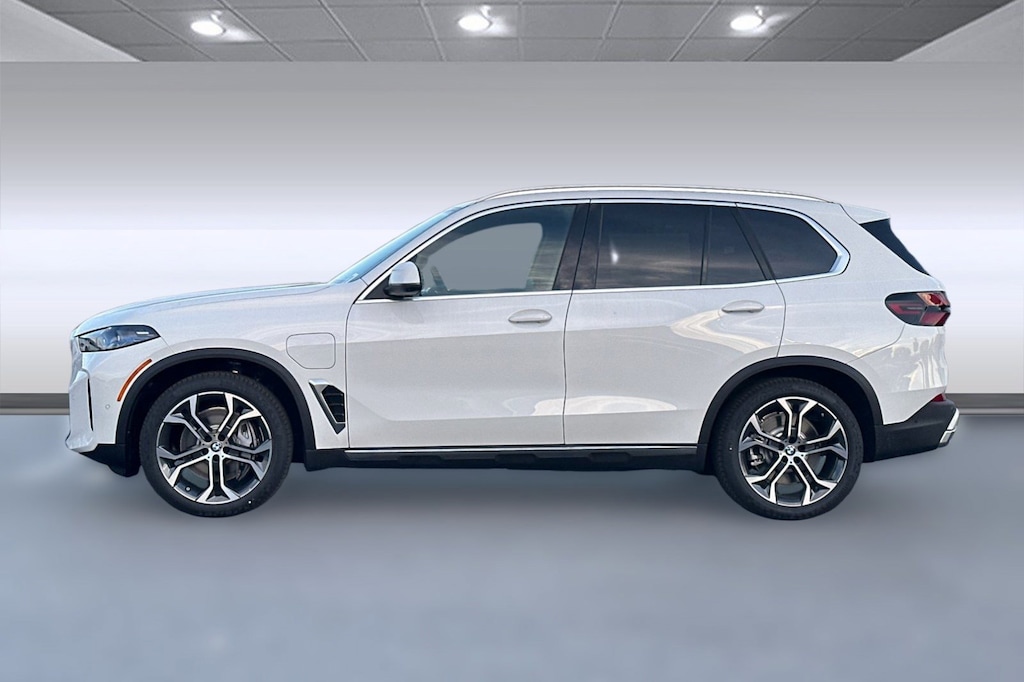 New 2026 BMW X5 PHEV xDrive50e SUV