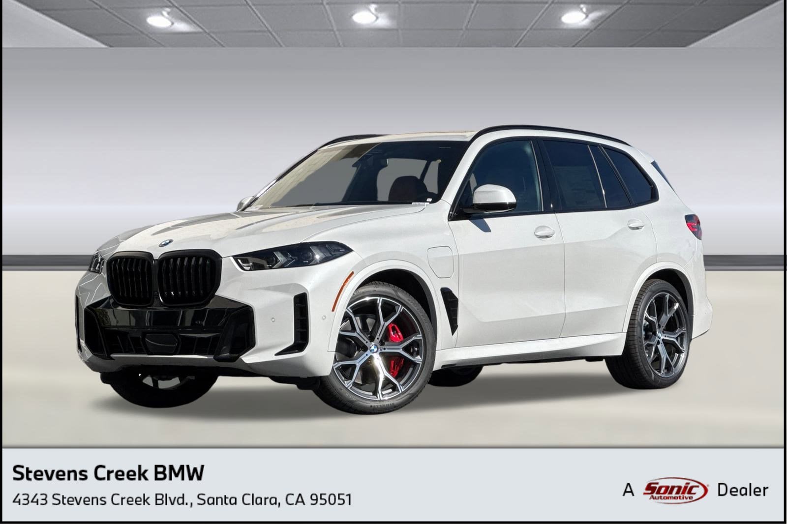 2026 BMW X5 50e's photo