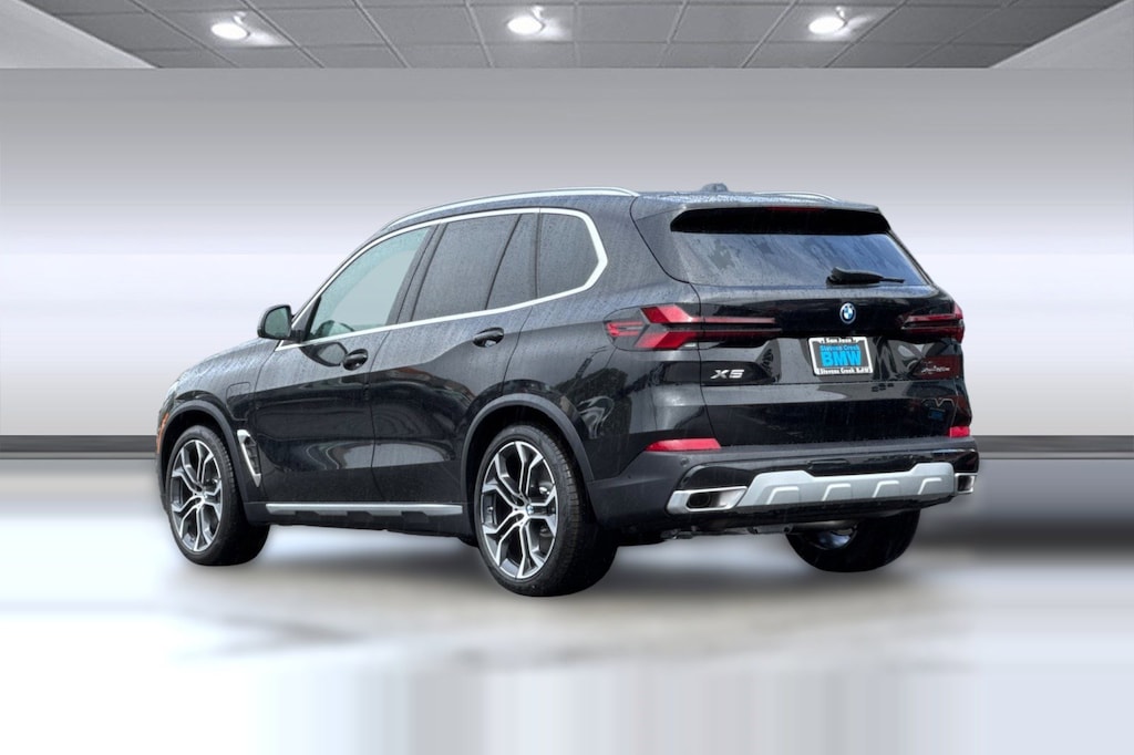 New 2026 BMW X5 PHEV xDrive50e SUV