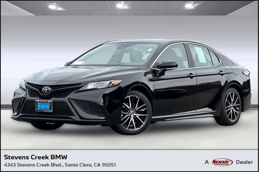 Used 2023 Toyota Camry SE Sedan