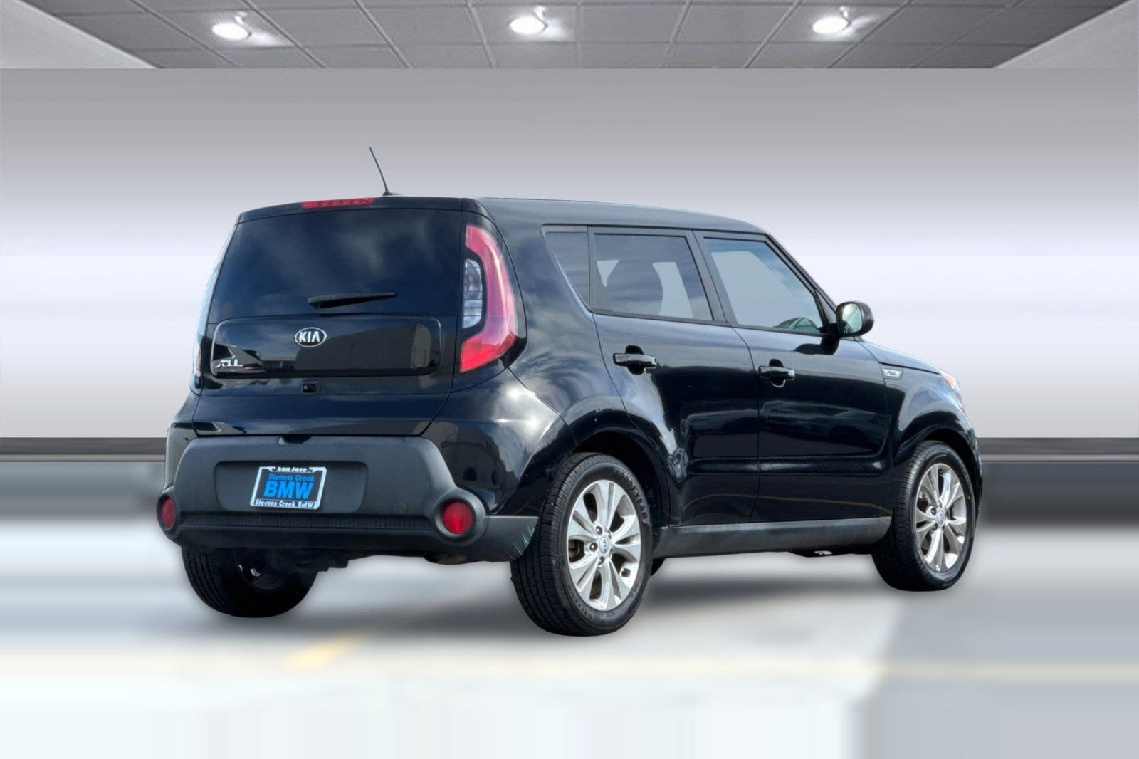 2015 Kia Soul + FWD photo 3