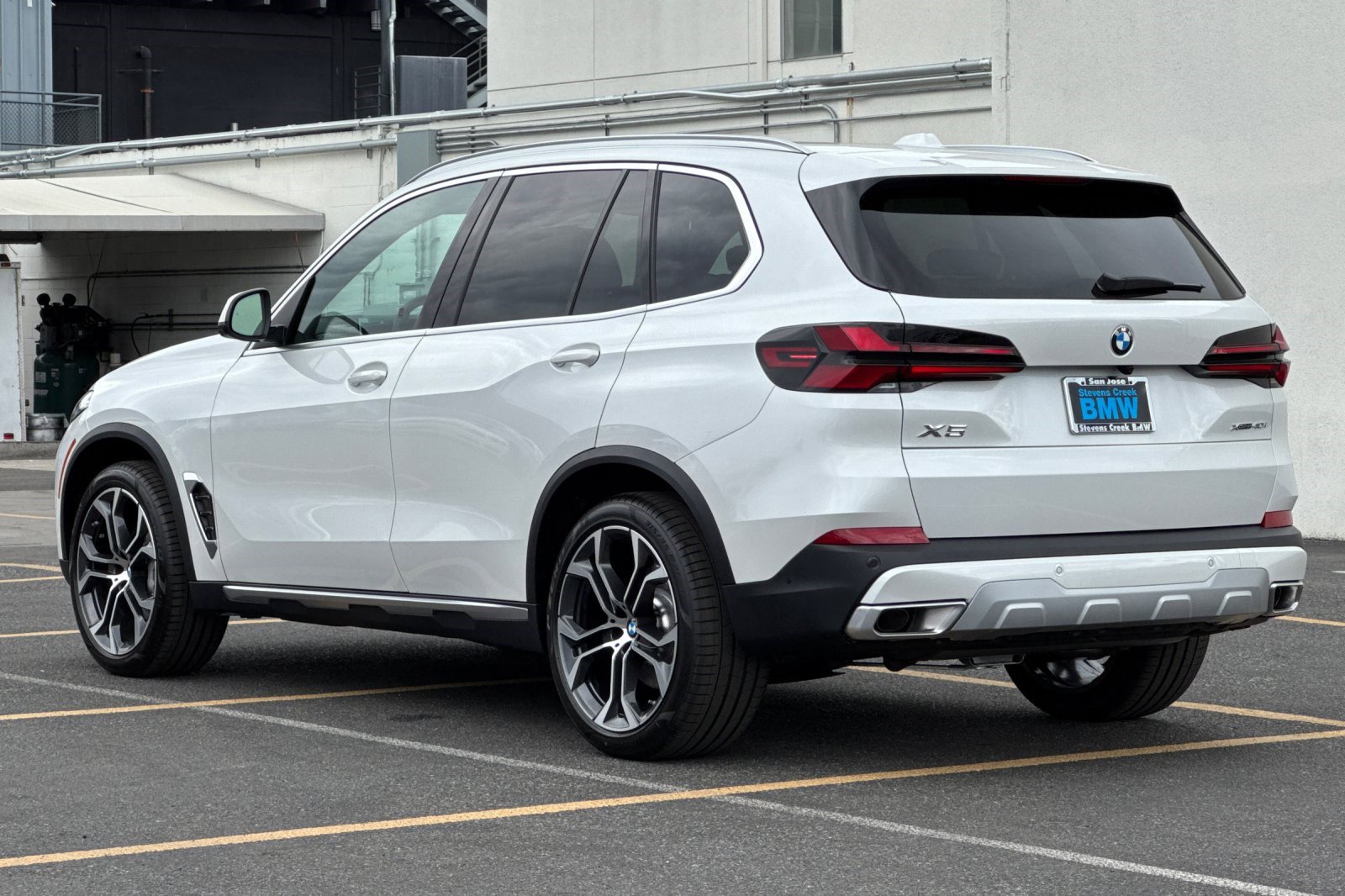 2026 Bmw X5 xDrive40i photo 3
