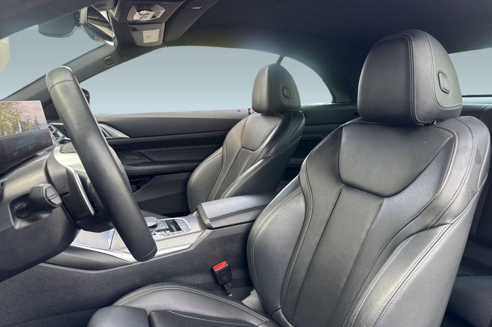 2025 BMW 430i photo 4