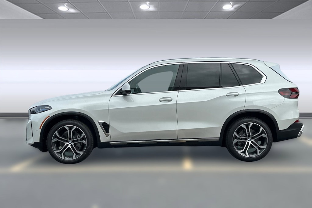 New 2026 BMW X5 xDrive40i SUV