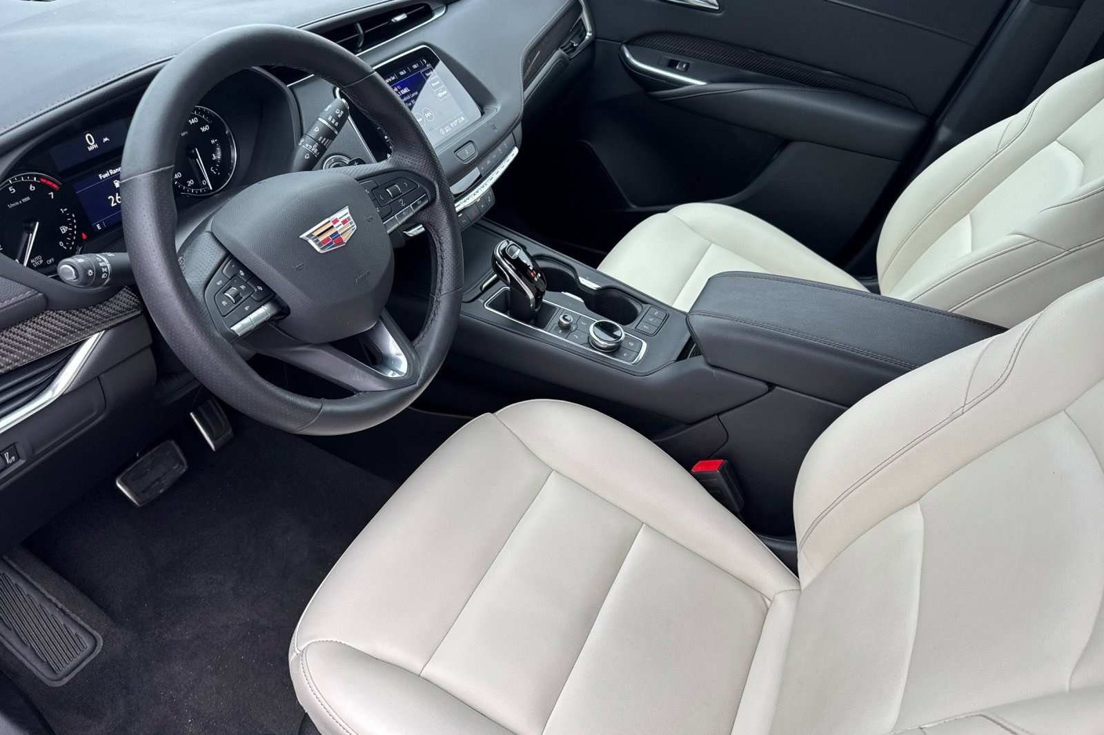 2020 Cadillac XT4 Sport photo 4