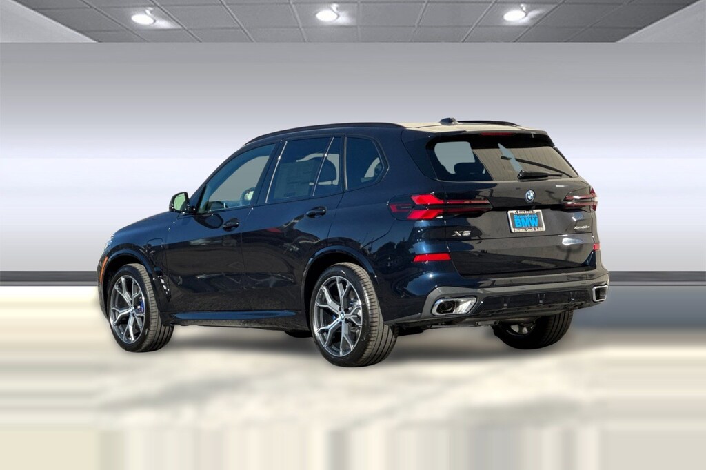 New 2026 BMW X5 PHEV xDrive50e SUV
