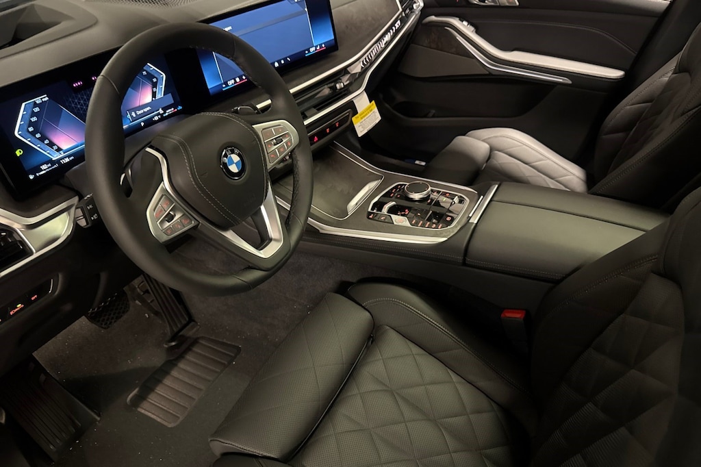 New 2027 BMW X7 xDrive40i SUV