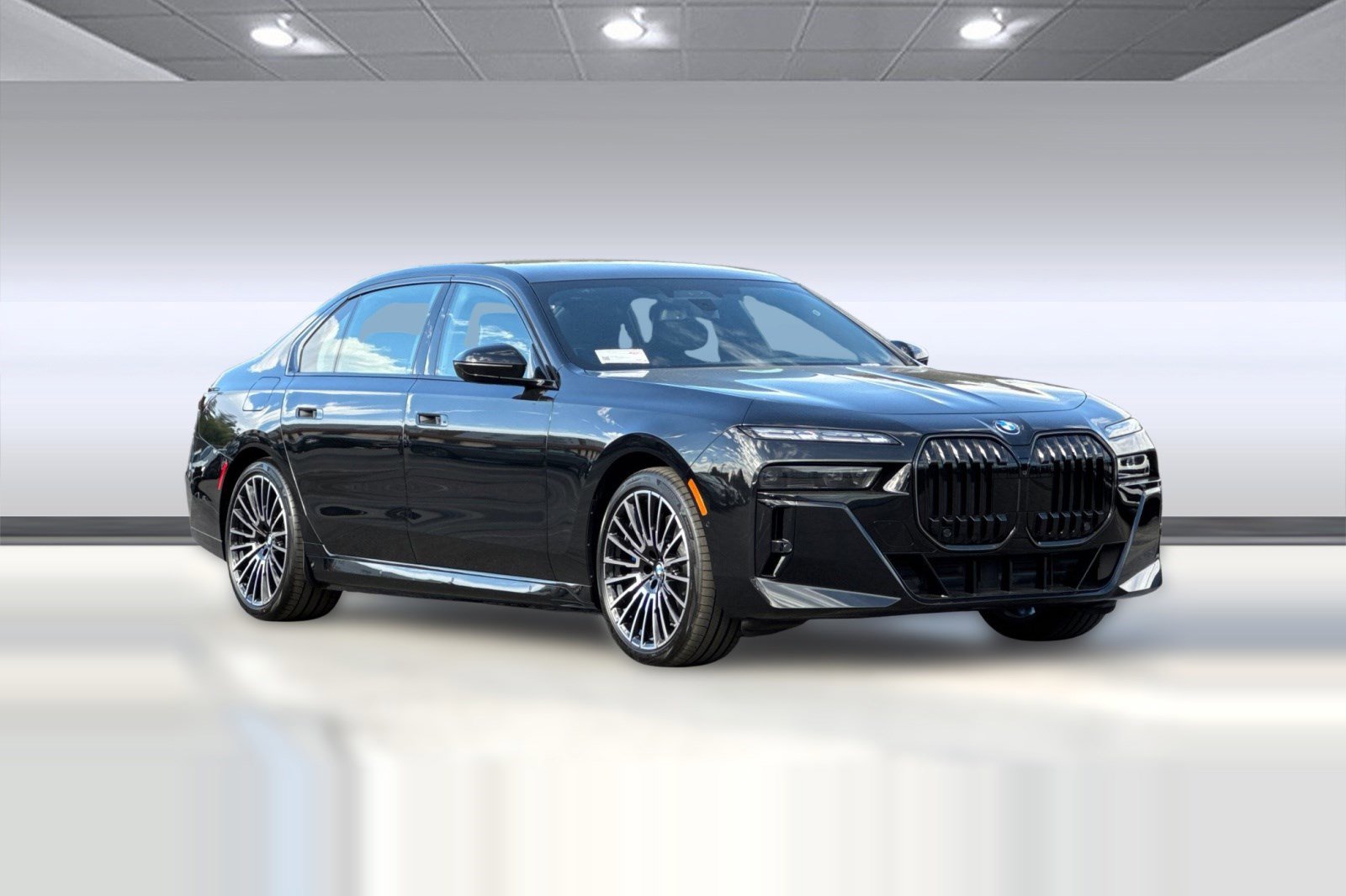 2026 BMW 7 Series 750e - Photo 6