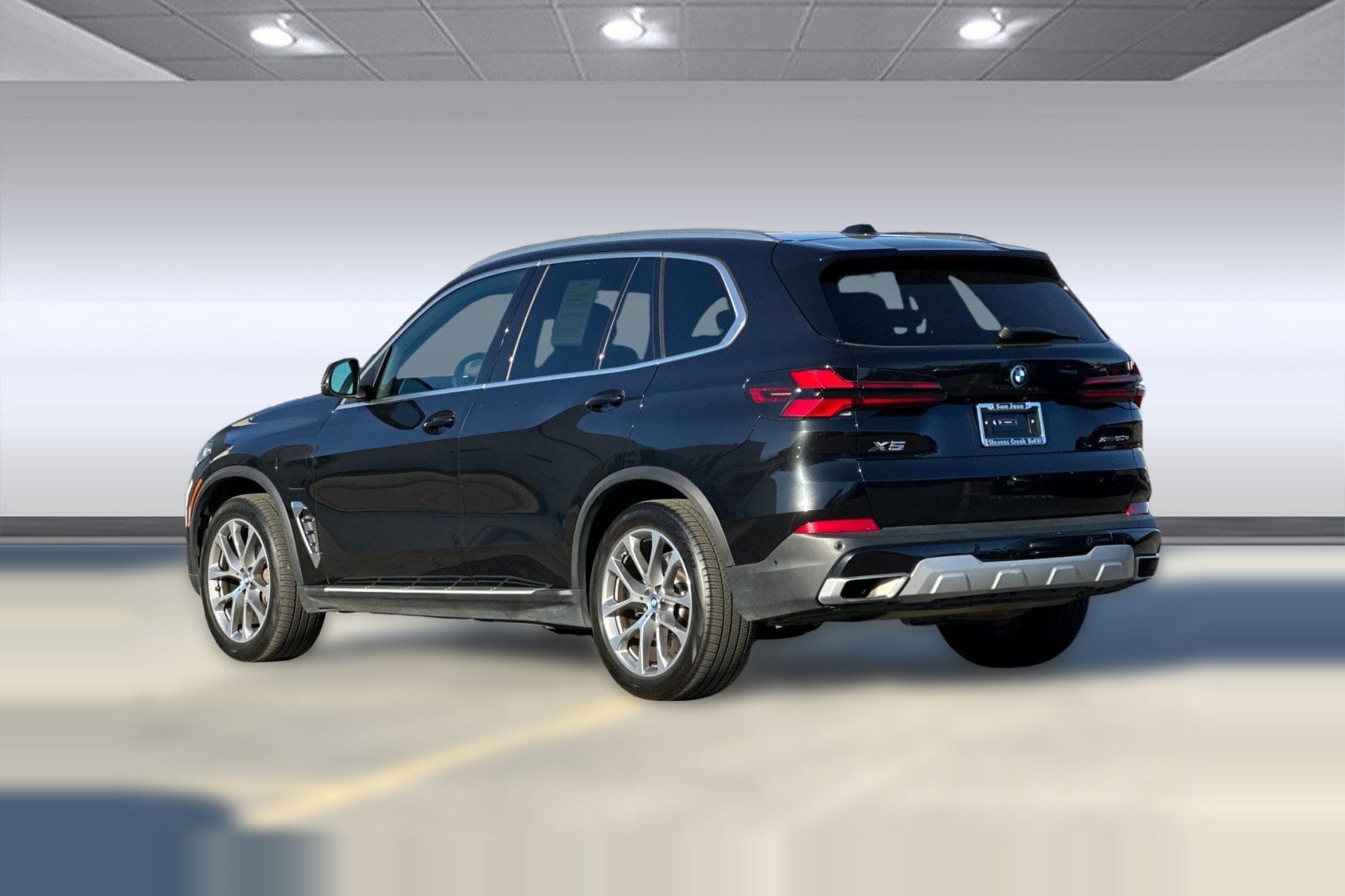 2025 BMW X5 PHEV xDrive50e photo 2
