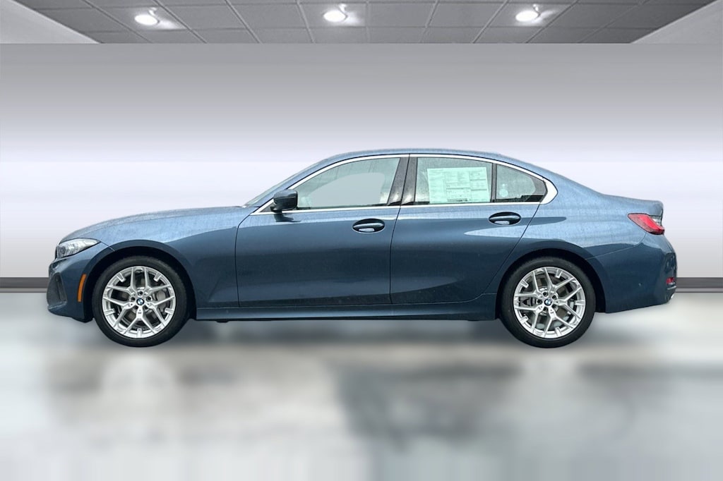 New 2026 BMW 330i NA Sedan