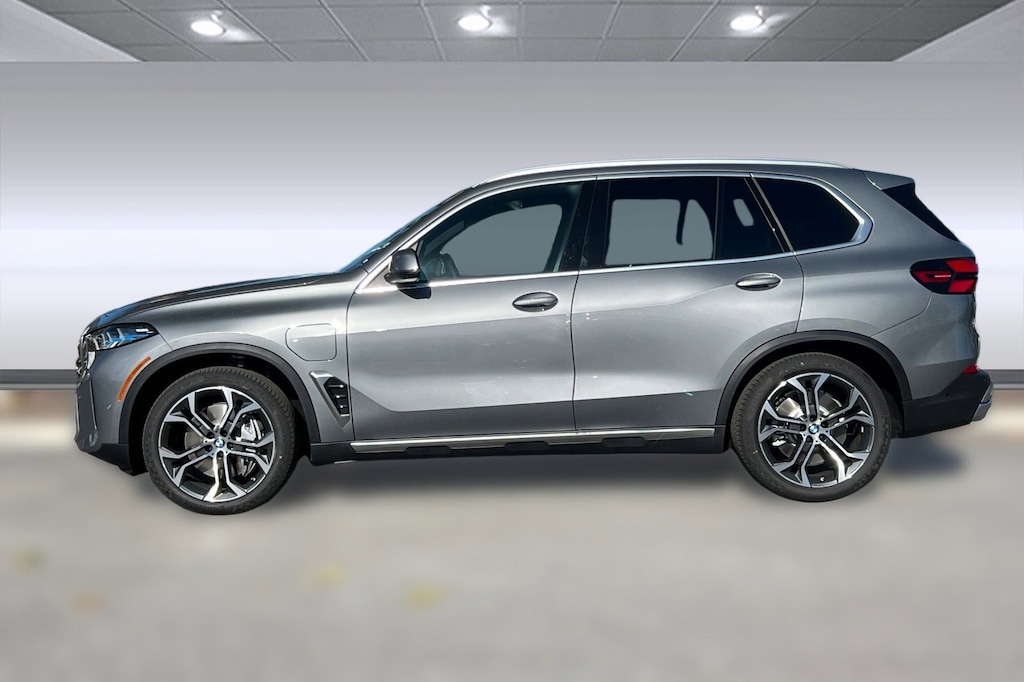 New 2026 BMW X5 PHEV xDrive50e SUV